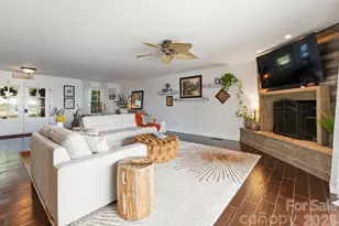 20732 Eastpoint Dr, Cornelius, NC 28031 - Photo 11