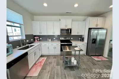 11005 Woodland Creek Way, Charlotte, NC 28262 - Photo 5