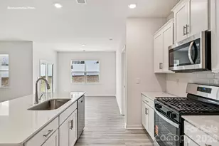 471 Dazzle Loop, Newton, NC 28658 - Photo 9