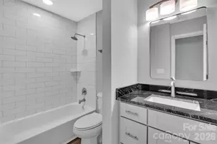 425 W 8th St, Charlotte, NC 28202 - Photo 13