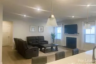 3163 Streamside Dr, Davidson, NC 28036 - Photo 5