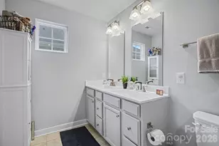 4217 Jones Crk Ln, Charlotte, NC 28215 - Photo 21