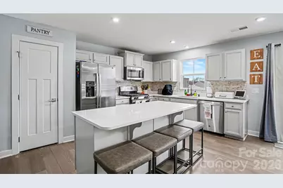 4217 Jones Creek Lane, Charlotte, NC 28215 - Photo 3