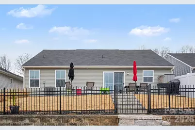 4217 Jones Creek Lane, Charlotte, NC 28215 - Photo 5