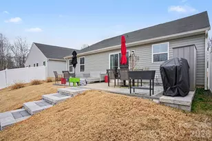 4217 Jones Crk Ln, Charlotte, NC 28215 - Photo 7