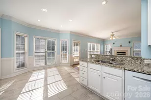 5045 Old River Dr, Hickory, NC 28602 - Photo 7