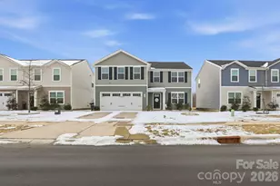 121 Crownpiece St, Troutman, NC 28166 - Photo 3