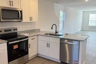 800 28th St SW, Hickory, NC 28602 - Photo 3