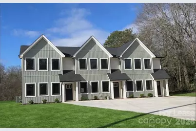 800 28th Street SW, Hickory, NC 28602 - Photo 1