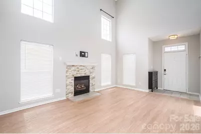 2816 Robyns Glen Drive, Charlotte, NC 28269 - Photo 9