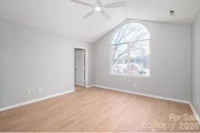 2816 Robyns Glen Drive, Charlotte, NC 28269 - Photo 25