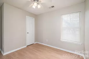 2816 Robyns Glen Dr, Charlotte, NC 28269 - Photo 31