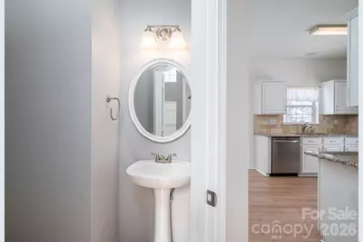 2816 Robyns Glen Drive, Charlotte, NC 28269 - Photo 15