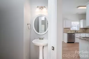 2816 Robyns Glen Dr, Charlotte, NC 28269 - Photo 15