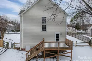 2816 Robyns Glen Dr, Charlotte, NC 28269 - Photo 41