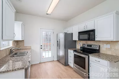 2816 Robyns Glen Drive, Charlotte, NC 28269 - Photo 19