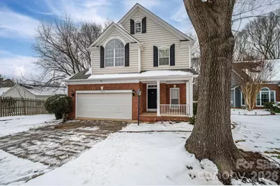 2816 Robyns Glen Drive, Charlotte, NC 28269 - Photo 3