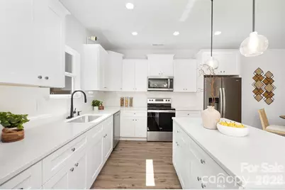 443 Dawn Circle, Charlotte, NC 28213 - Photo 7