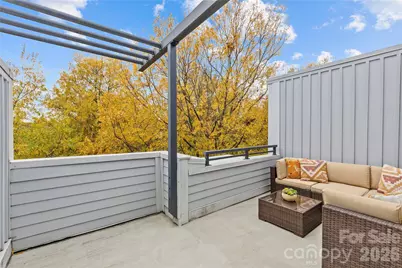 623 E 10th Street, Charlotte, NC 28202 - Photo 17