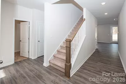 1014 Hanover Crossing Divide, Charlotte, NC 28215 - Photo 5