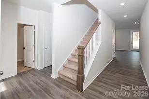 1014 Hanover Crossing Divide, Charlotte, NC 28215 - Photo 5