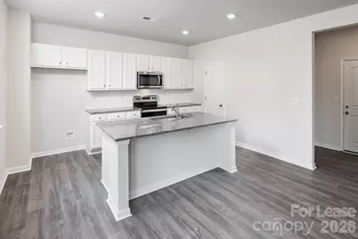 1014 Hanover Crossing Divide, Charlotte, NC 28215 - Photo 9