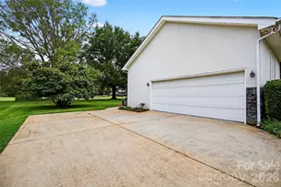 110 Old Squaw Rd, Mooresville, NC 28117 - Photo 17