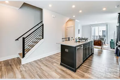 3015 Jolene Court, Charlotte, NC 28206 - Photo 9