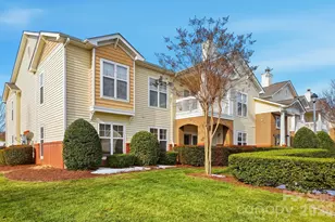 16608 Amberside Rd E, Cornelius, NC 28031 - Photo 3