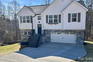 420 Scarlett Oak Ct NE, Lenoir, NC 28645 - Photo 3