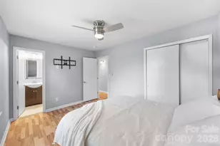 2410 Carrington Ct, Charlotte, NC 28208 - Photo 17