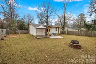 2410 Carrington Ct, Charlotte, NC 28208 - Photo 23