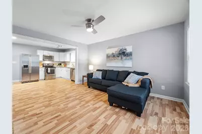 2410 Carrington Court, Charlotte, NC 28208 - Photo 5