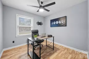 2410 Carrington Ct, Charlotte, NC 28208 - Photo 11