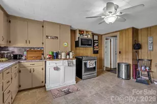 1068 Laurel Branch Rd, Vilas, NC 28692 - Photo 7