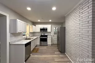 2745 Dogwood Ave, Charlotte, NC 28206 - Photo 3