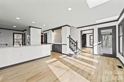 8 Indian Ridge Road, Asheville, NC 28803 - Photo 7