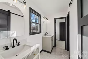 8 Indian Ridge Rd, Asheville, NC 28803 - Photo 35