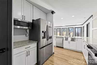 8 Indian Ridge Road, Asheville, NC 28803 - Photo 13