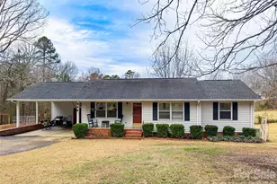 444 Wateree St, Lancaster, SC 29720 - Photo 1