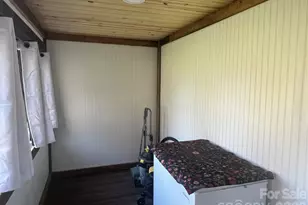 1029 Jacks Creek Rd, Burnsville, NC 28714 - Photo 21