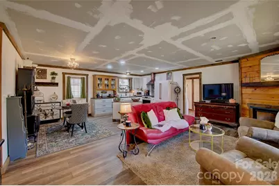 1029 Jacks Creek Road, Burnsville, NC 28714 - Photo 13