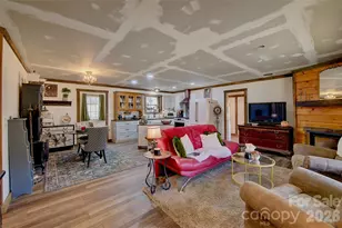 1029 Jacks Creek Rd, Burnsville, NC 28714 - Photo 13