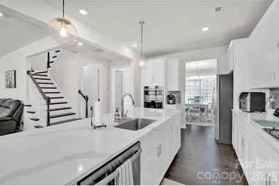 309 W Waterlynn Road, Mooresville, NC 28117 - Photo 9