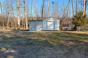 1021 Courtney Cove Ct, Gastonia, NC 28052 - Photo 15