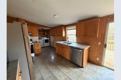 215 Humphrey Boulevard, Gastonia, NC 28052 - Photo 5