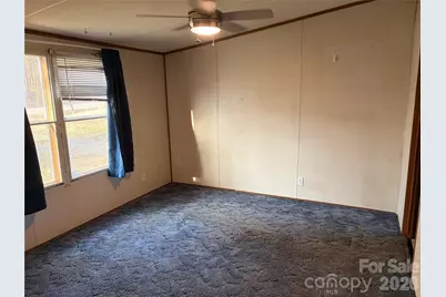 215 Humphrey Boulevard, Gastonia, NC 28052 - Photo 9