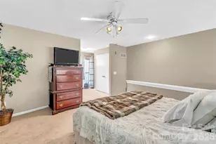 8073 Charter Oak Ln, Charlotte, NC 28226 - Photo 17