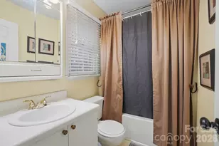 2523 Amber Creste Ln, Charlotte, NC 28212 - Photo 31