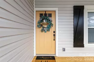 305 E Henry St, Belmont, NC 28012 - Photo 3